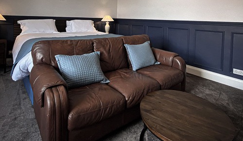 Deluxe Suite, Hot Tub, Courtyard View