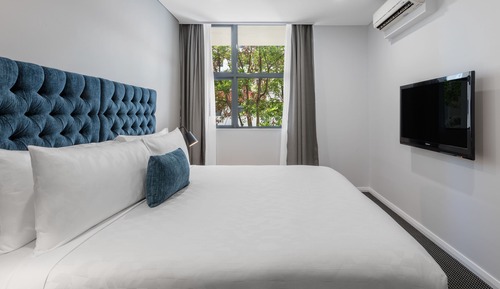 1 Bedroom Suite