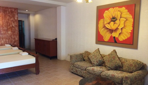 Family Room (B)