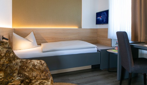 Standard Single Room
