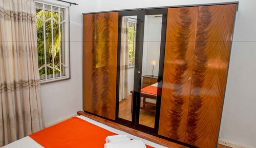 Room, 1 Queen Bed, Mountain View