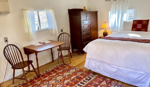 Comfort Cabin, 1 Queen Bed (D.H. Lawrence Cabin)