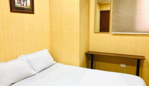 Economy Room