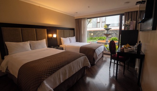 Double Room, 2 Queen Beds