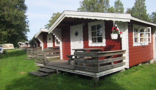 Basic Cabin, Shared Bathroom