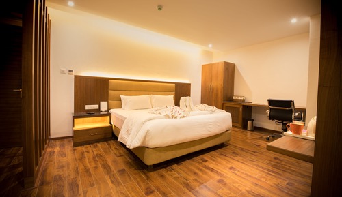 Premier Room