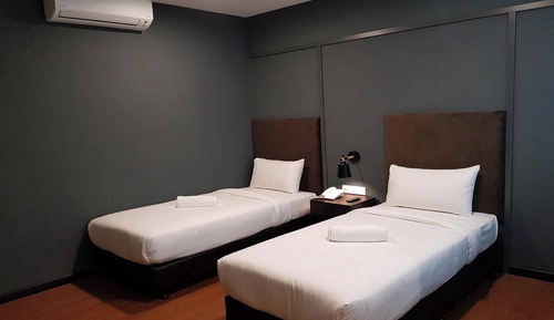 Deluxe Twin Room