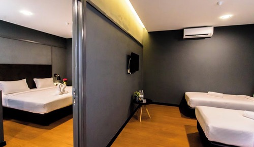 Family Room, 2 Bedrooms (A)
