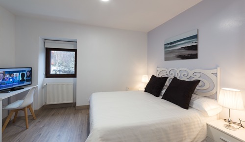 Double Room (104)