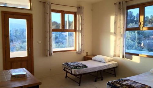House, 6 Bedrooms, Mountain View