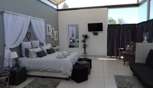Honeymoon Suite, 1 Bedroom, Garden View