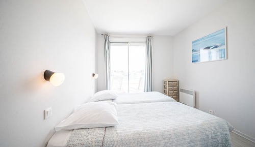 Apartment, 2 Bedrooms, Terrace, Sea View (n° 802)