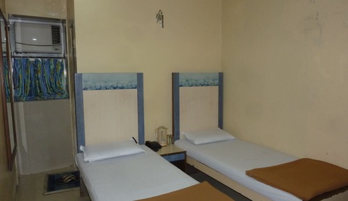 Basic Double Room, 1 Double Bed