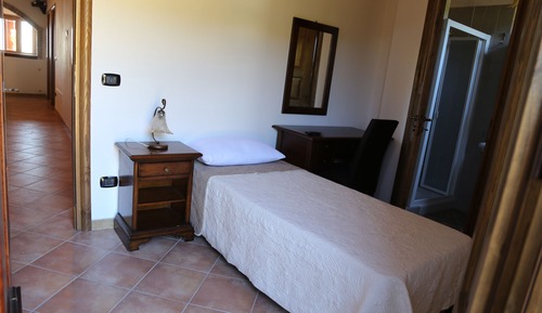 Deluxe Single Room, Mountain View