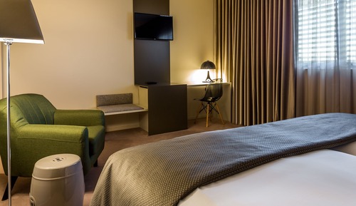 Superior Twin Room, City View - Single Use