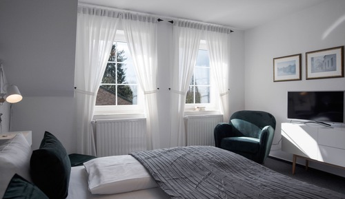 Exclusive Suite, Garden View
