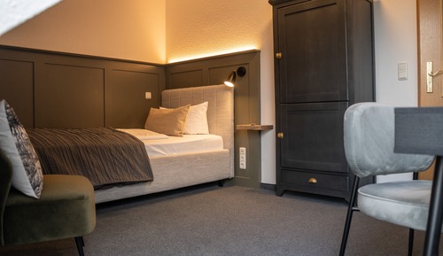 Signature Single Room