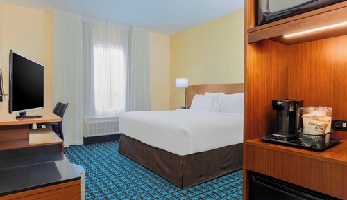Room, 1 King Bed (Mobility Accessible, Roll-In Shower)