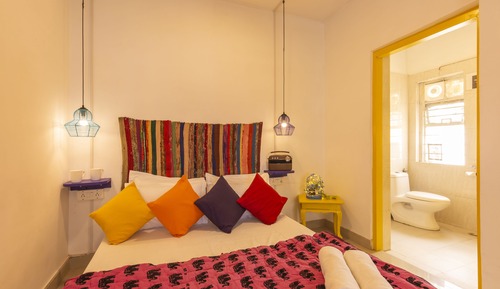 Deluxe Private Room With Ensuite Bathroom