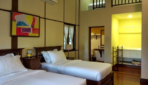 Paw Oo Villa