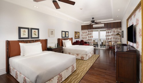 Deluxe Room (Kanchenjunga view)