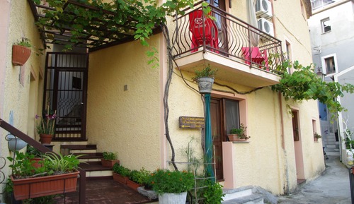 Deluxe Room, 1 Queen Bed, Balcony