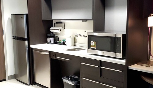 Studio, 1 King Bed, Accessible (Mobility & Hearing, Roll-in Shower)