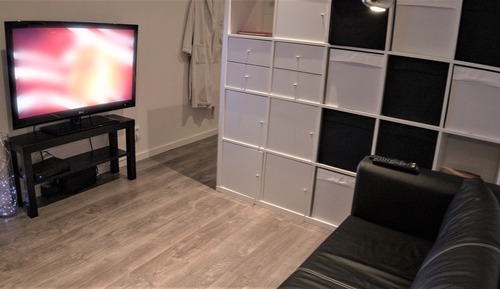 Business Cabin, 1 Bedroom, Lake View, Lakeside (Evika 3)