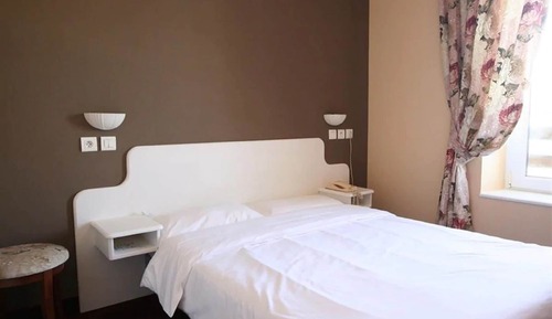 Basic Triple Room
