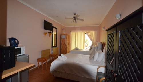 Basic Double Room (with Extra Bed)