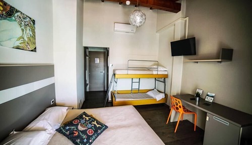 Family Quadruple Room, Lake View