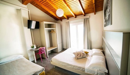 Family Triple Room, Lake View