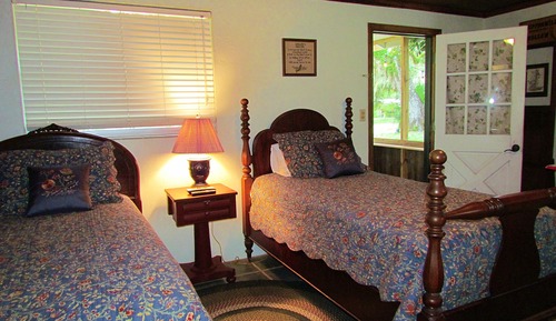 Deluxe Cabin, 2 Twin Beds, Non Smoking