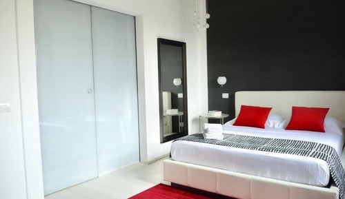 Deluxe Double Room (King)