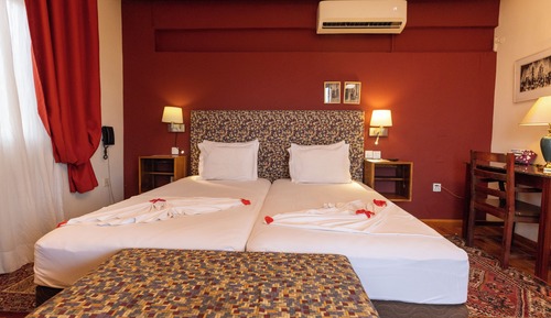 Deluxe Twin Room, Pool Access, Poolside