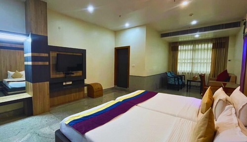 Supreme Room 