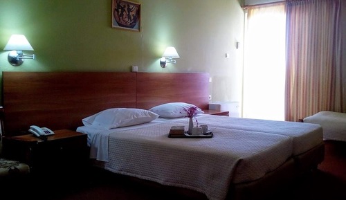 Twin Room, Multiple Beds