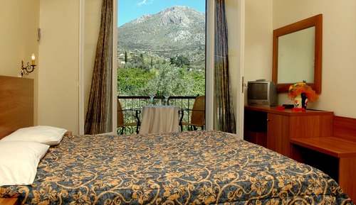 Standard Twin Room, 2 Twin Beds, Mountain View