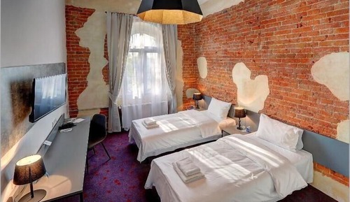 Twin Room, Kitchenette