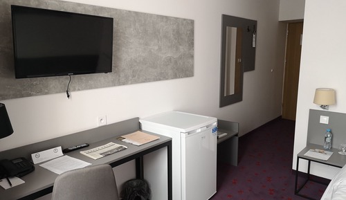 Single Room, Kitchenette