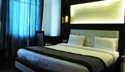 Luxury Room, 1 Bedroom, Smoking, City View