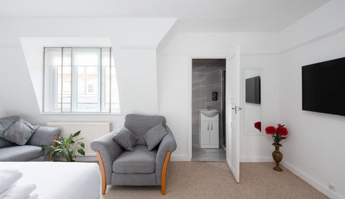 Three Bedrooms Apartment