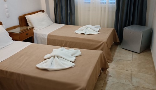 Economy Room