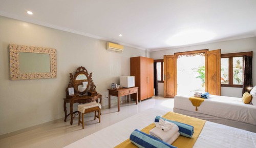 Deluxe Triple Room, Garden View