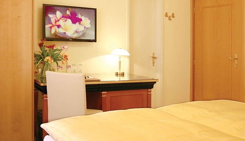 Classic Double Room