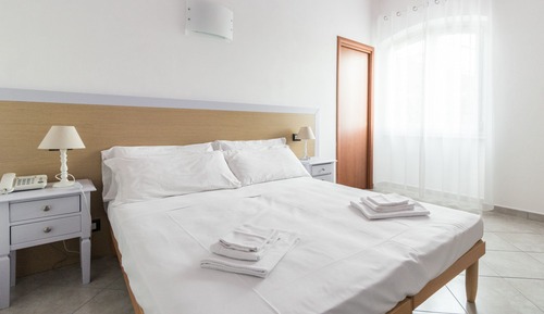 Standard Apartment, 1 Double Bed with Sofa bed, Mountain View (Sofa Bed)