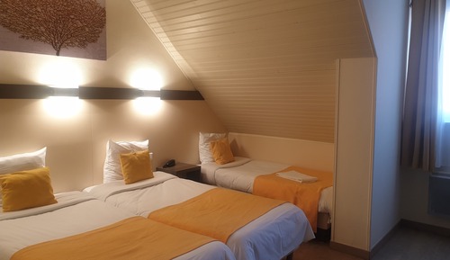 Comfort Triple Room