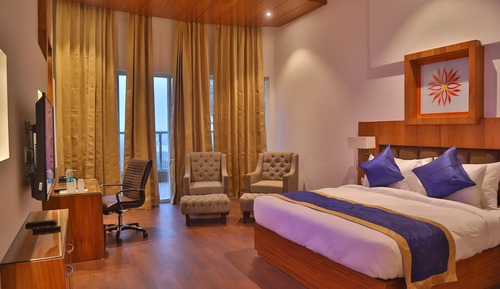 Premium Room, 1 King Bed