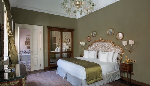 Room in the Villa