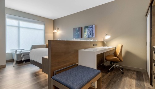 Standard Room, 1 King Bed, Non Smoking